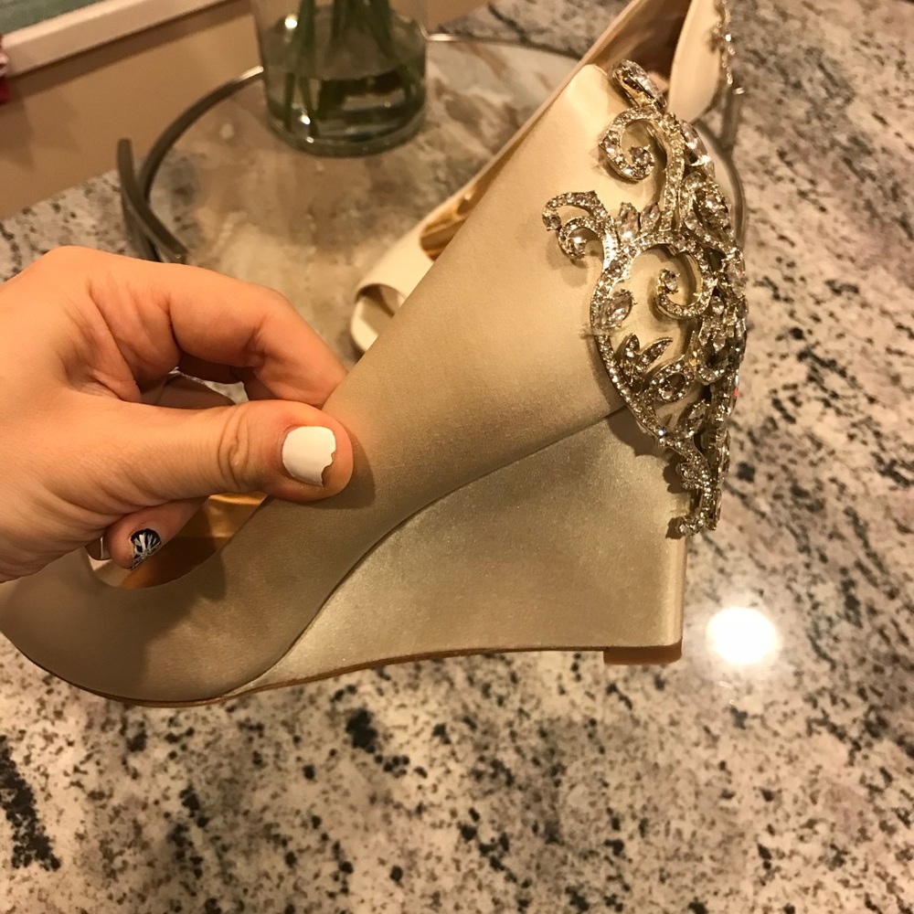 Badgley Mischka Collection - Picture 4 of 8